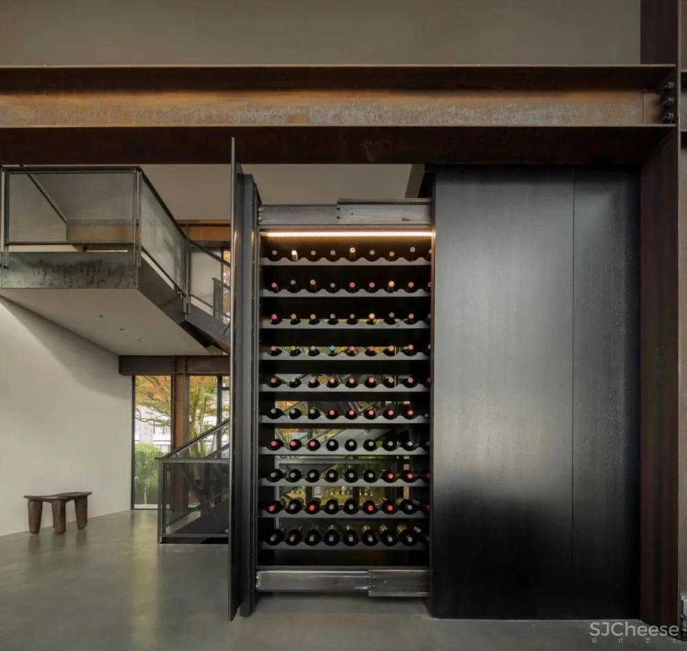 他设计的10栋别墅,每一个都“机关算尽”太酷了!