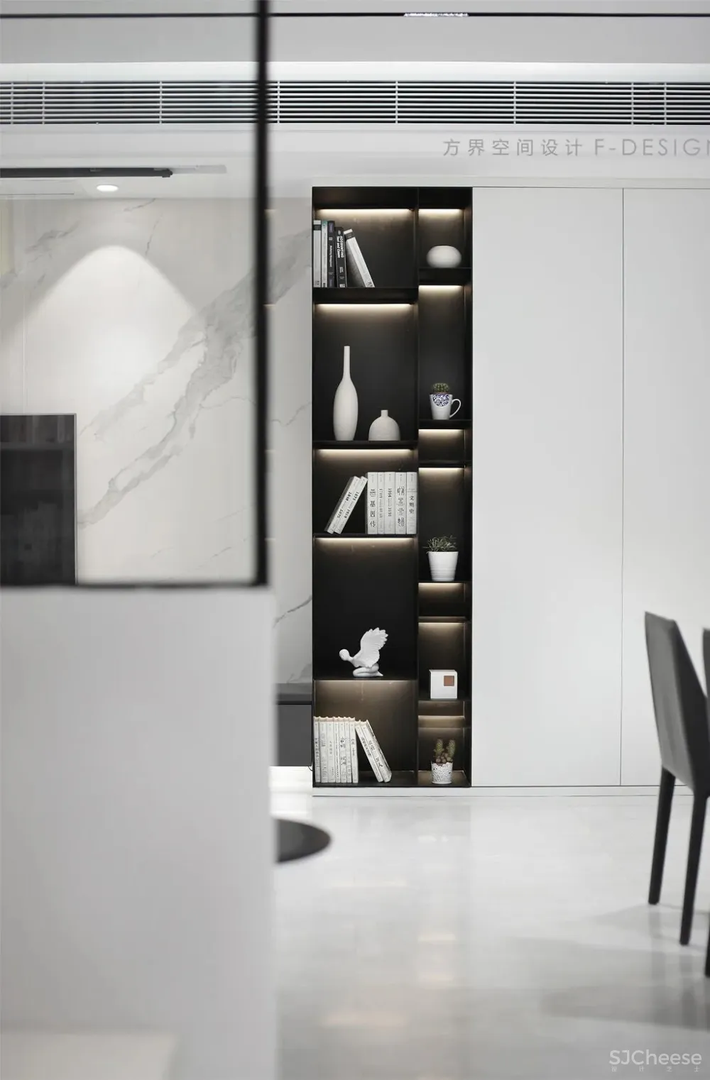 方界空间设计 与黑白对话的110㎡现代都市美学家