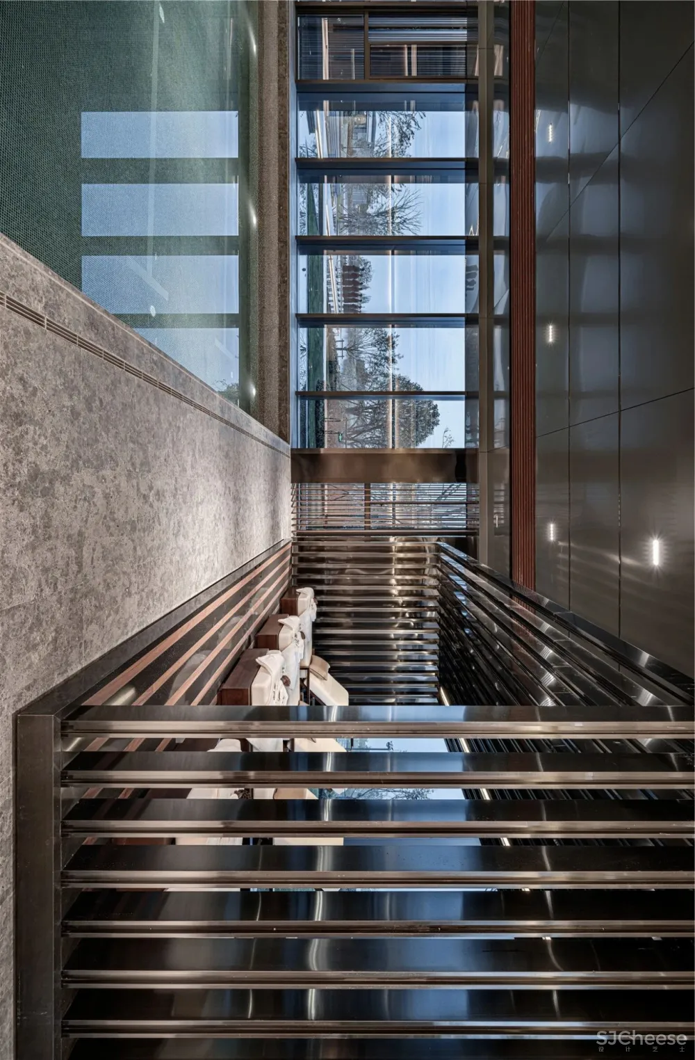 凌子达新作 疏影横斜间,延续空间的静雅