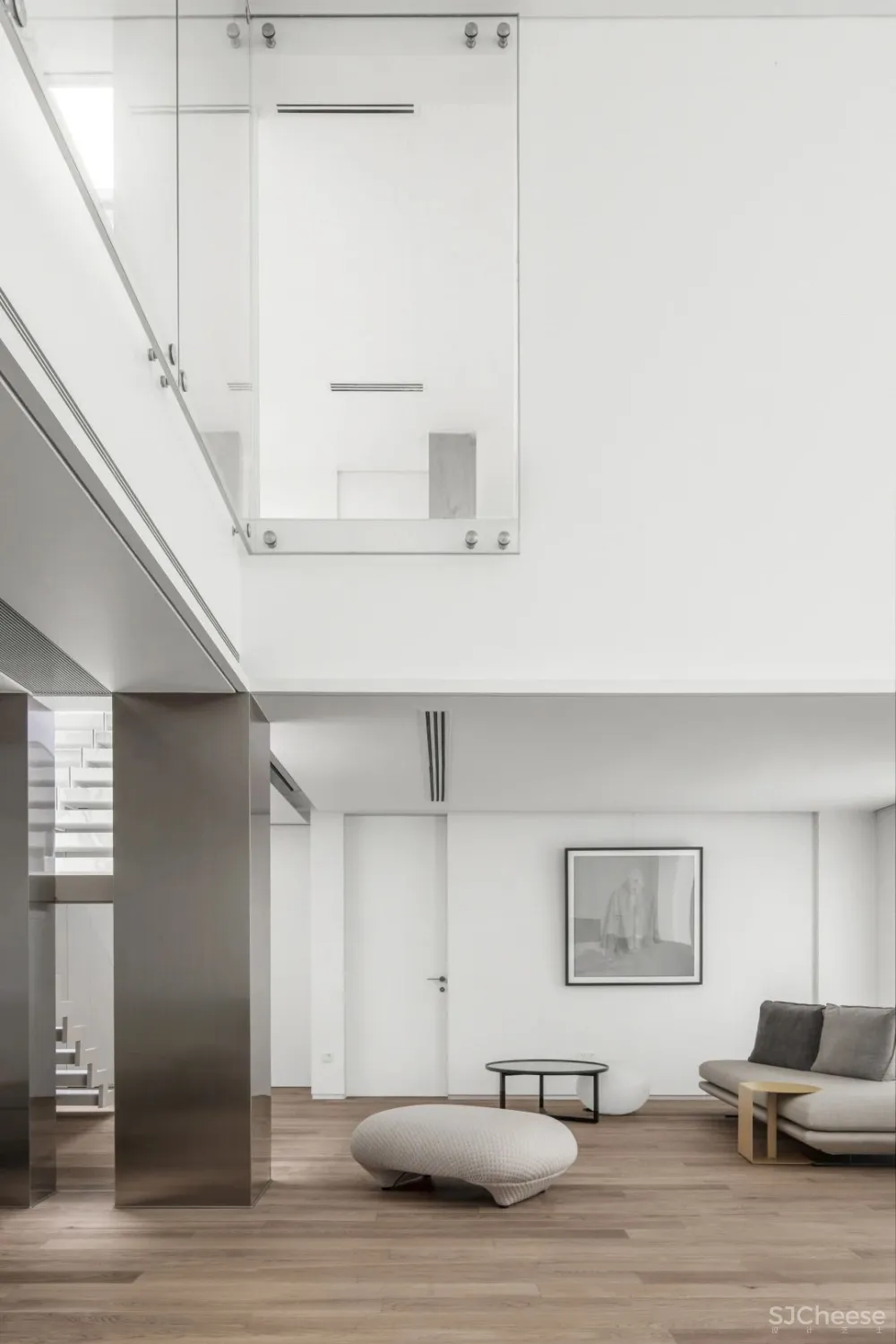 这位明星家!320㎡顶层复式,拆出大平层,超飒超有品!