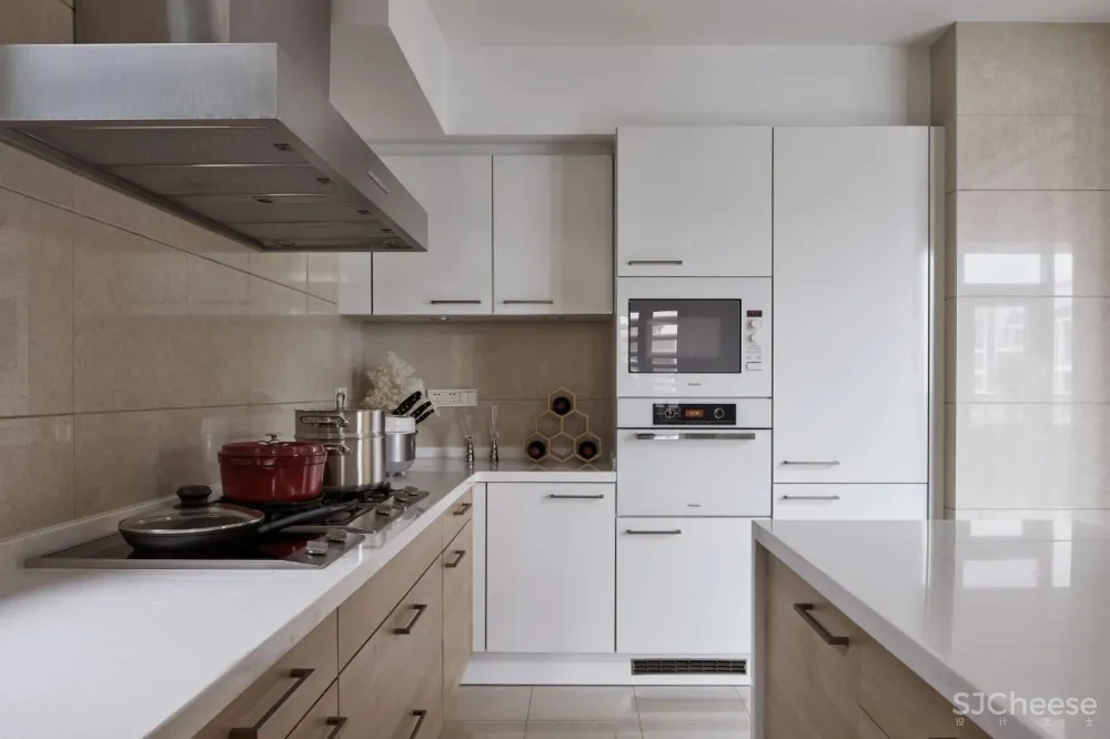 700㎡木质栖所,诠释耐人寻味的港式精致!