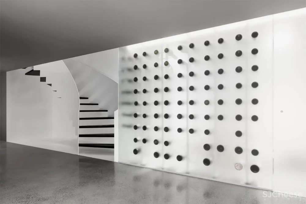 有色彩洁癖的设计师，设计的家居是什么样的？