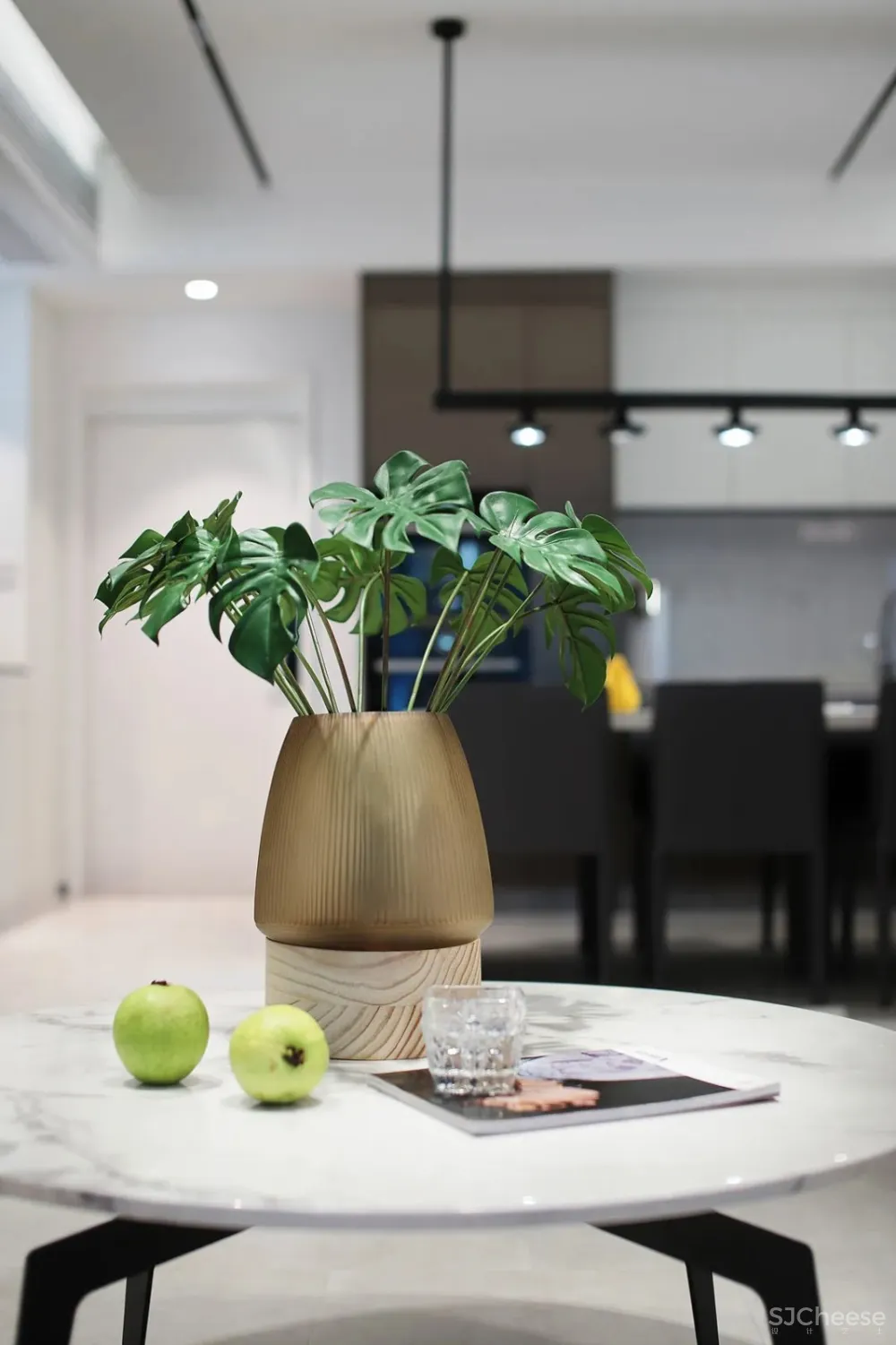 方界空间设计 与黑白对话的110㎡现代都市美学家