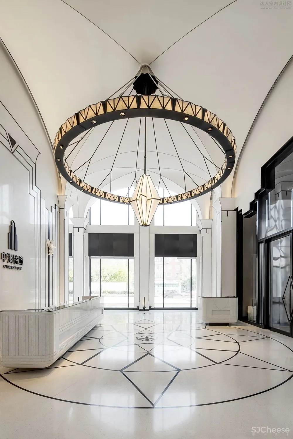 永恒的优雅—摩登线条勾勒魅力空间