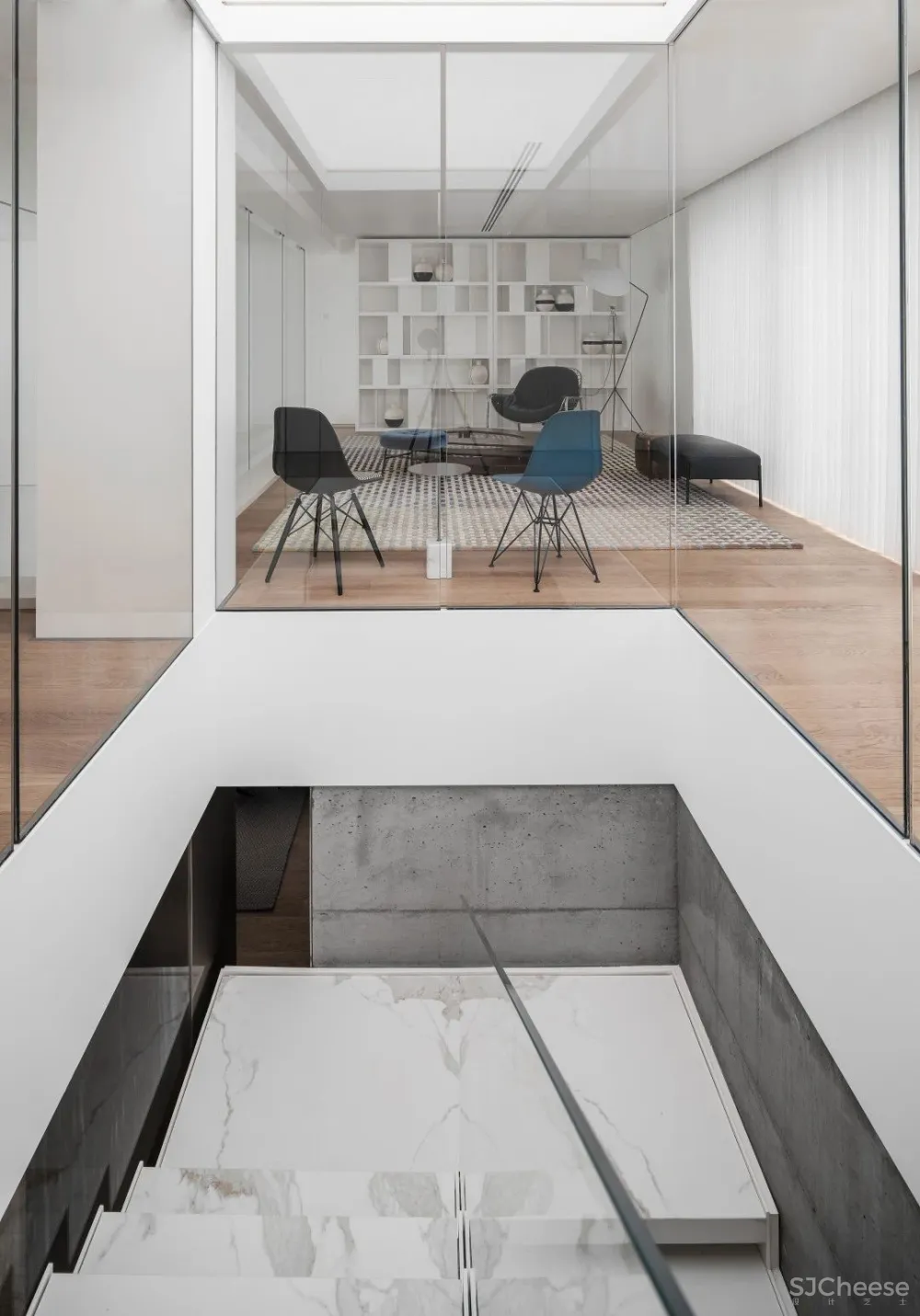 这位明星家!320㎡顶层复式,拆出大平层,超飒超有品!