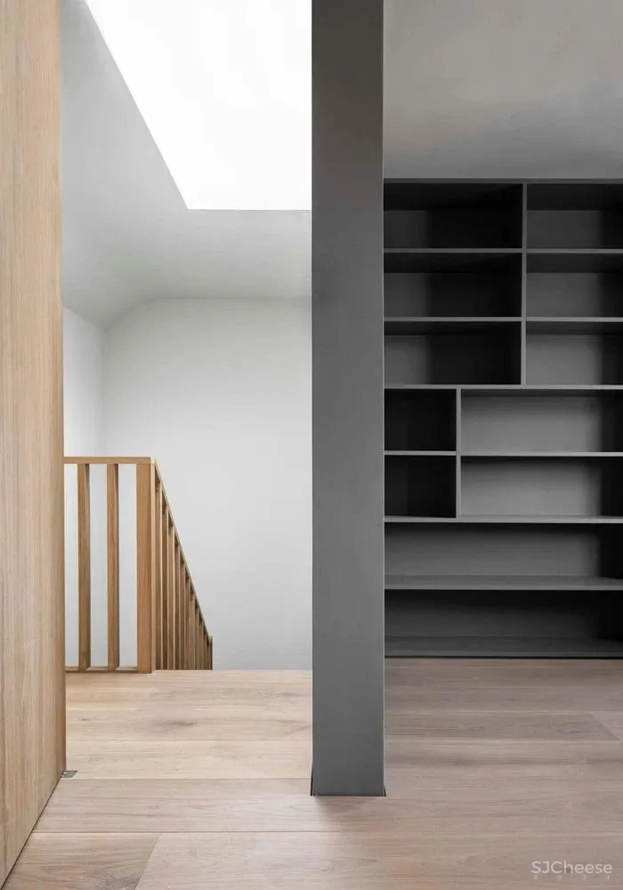 McLaren Excell-极简并不是一味地返璞归真!!