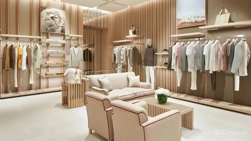 LVMH 在东京银座的两个奢侈品店,丝般金属和水晶玻璃,各有各的高级