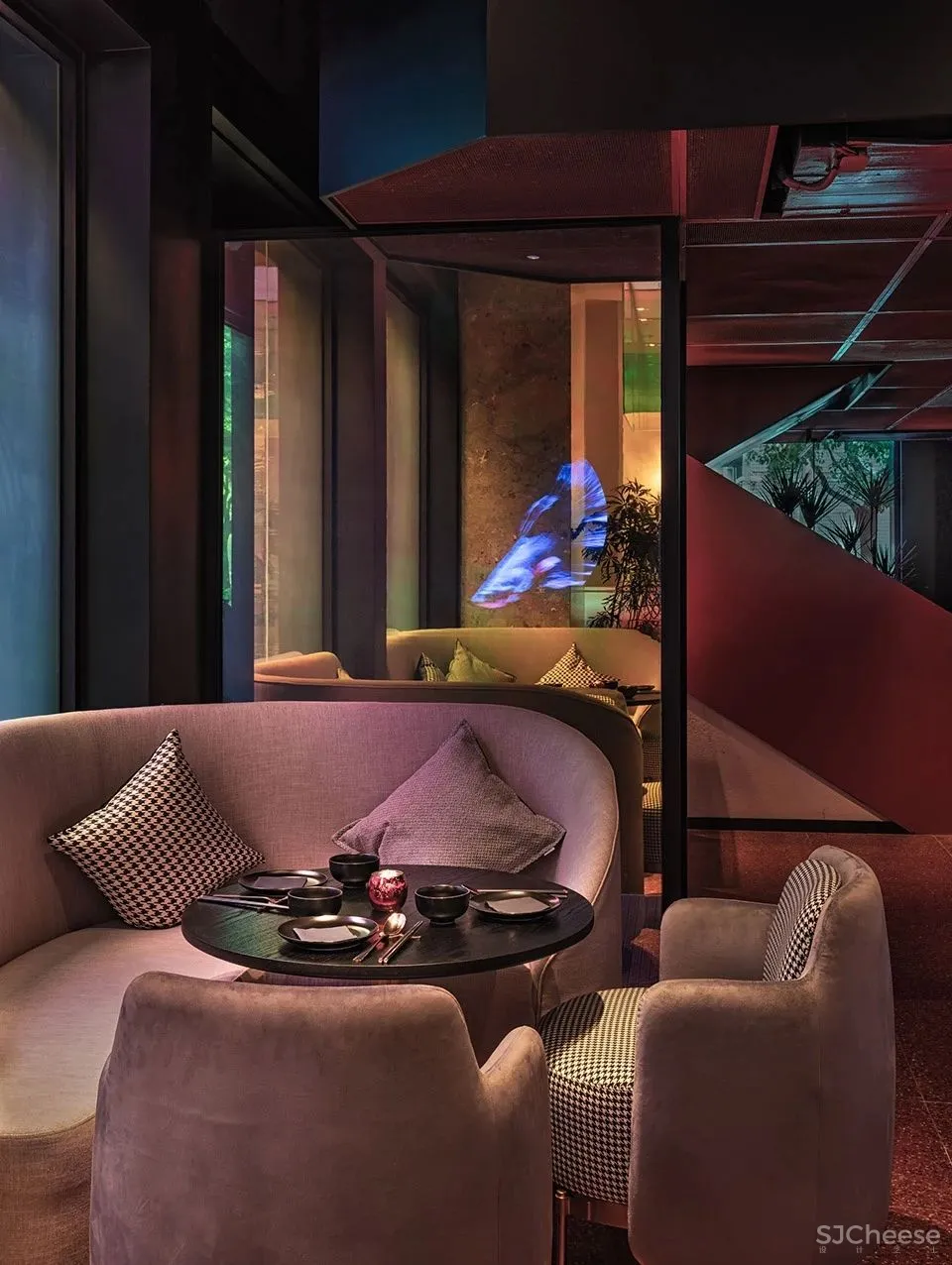 醉东餐厅 上海博纵建筑工程咨询有限公司