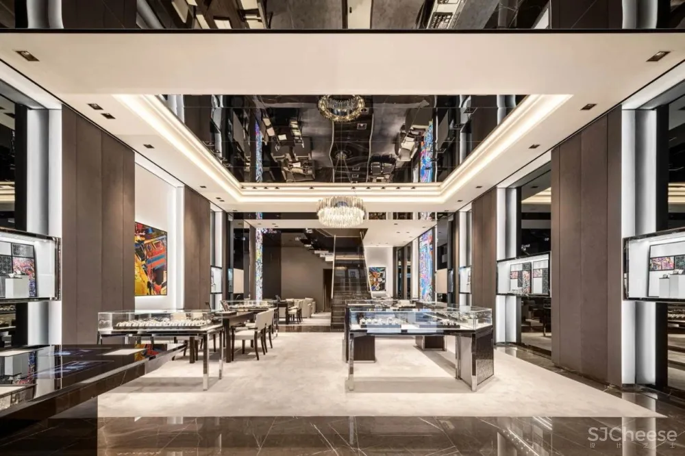 LVMH 在东京银座的两个奢侈品店,丝般金属和水晶玻璃,各有各的高级