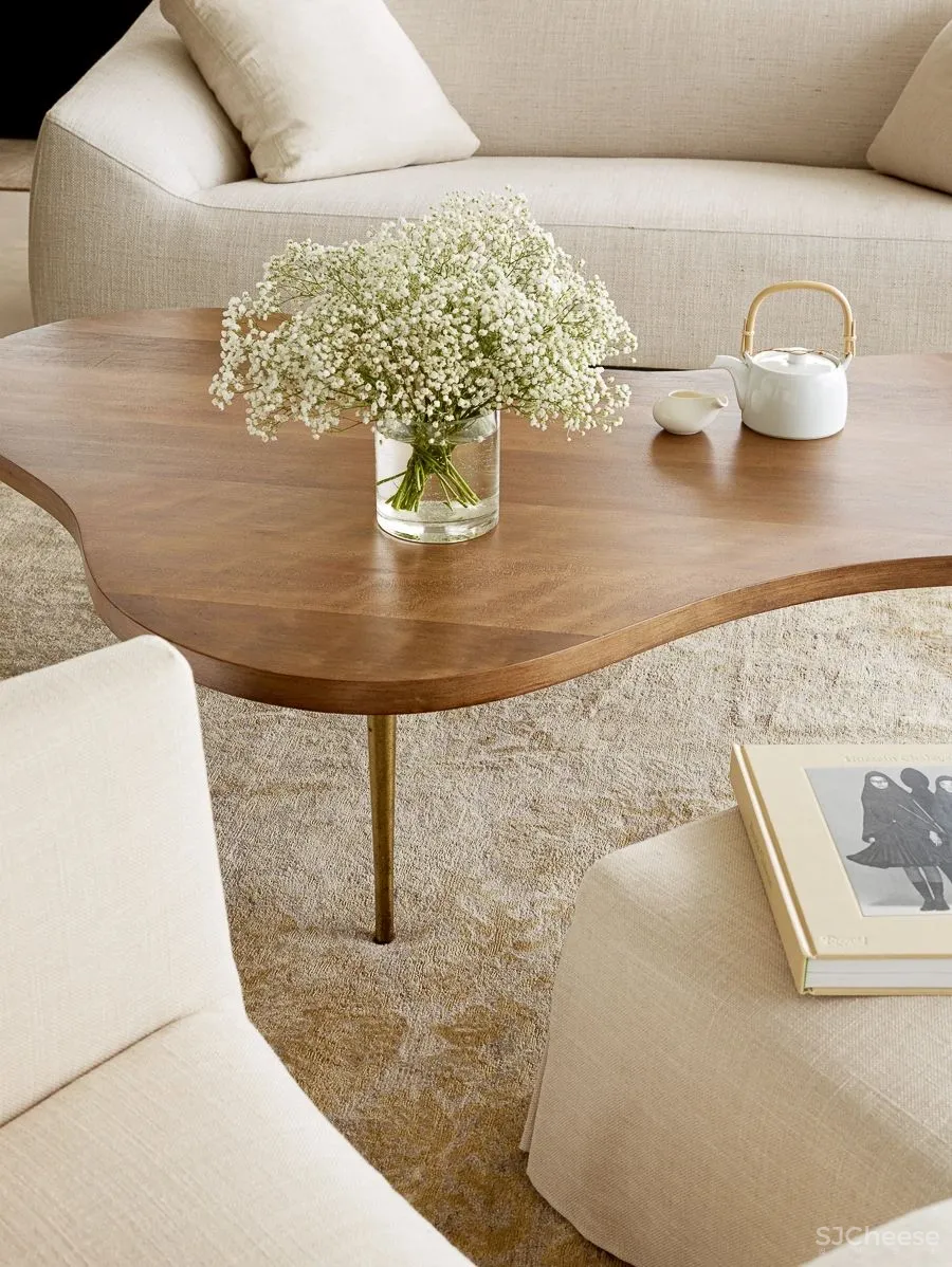 他曾与Kerry Hill 一起设计安缦伊沐,自然朴质的极致呈现