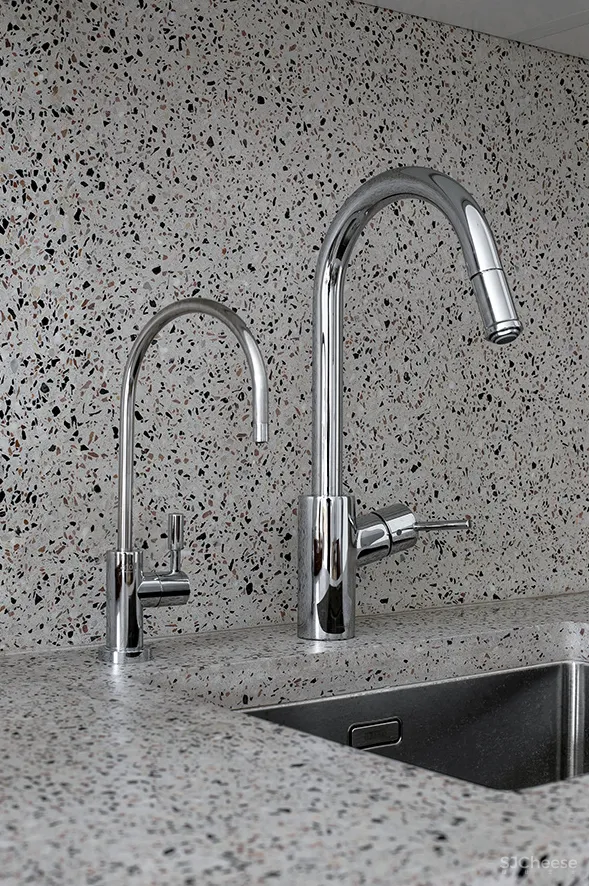 36㎡ 一室户小公寓，卧室与起居室合并这样设计太巧妙了！