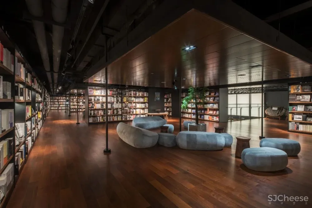 李玮珉新作 成都「九方書店」效果图和实景照片