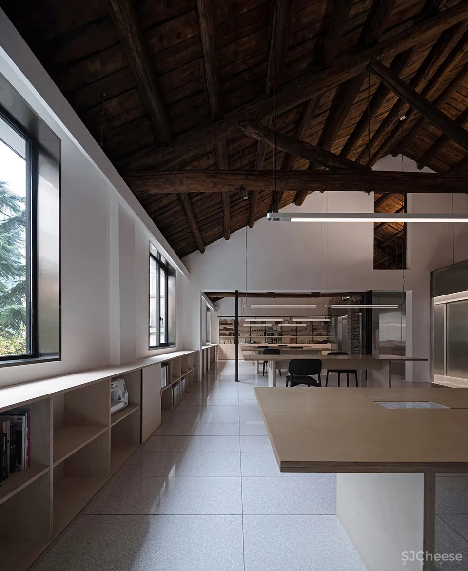 Atelier xy “幸福公园”联合办公室