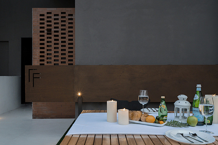 FF STUDIO：红墙之下，“度假式”办公空间