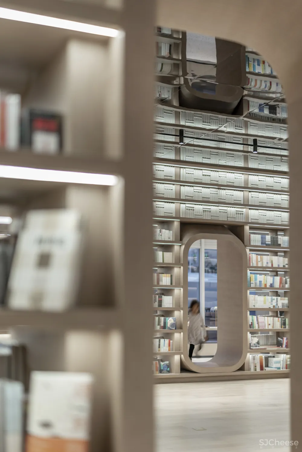 阅时光—新式多功能书店 共生形态设计