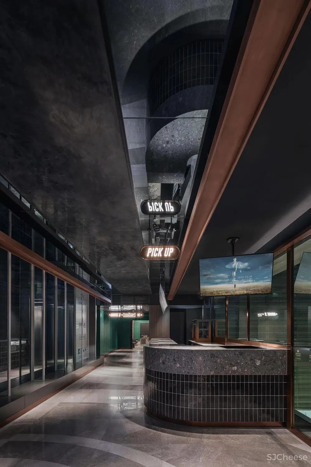 OFT × 香港iSQUARE英皇戏院：影院变身记