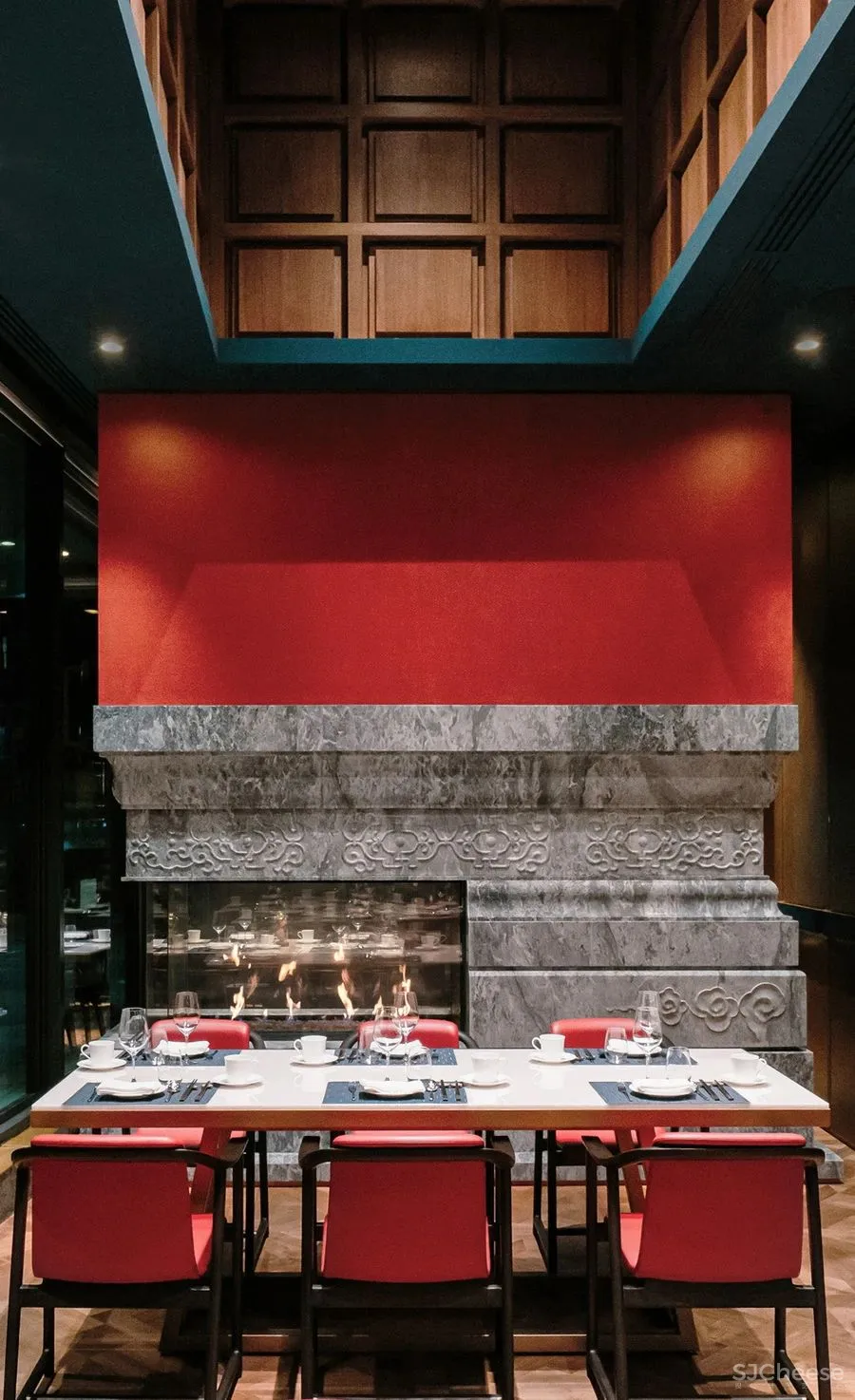 古鲁奇新作 全球首家5D餐厅,全聚德温哥华店