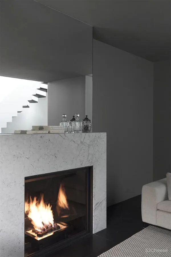 有色彩洁癖的设计师，设计的家居是什么样的？