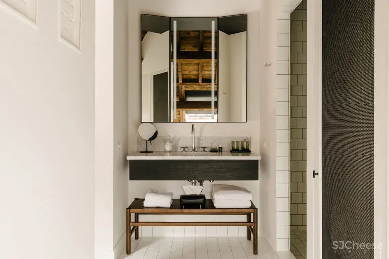 比利时修道院改造的August酒店-古典主义与现代元素的碰撞!