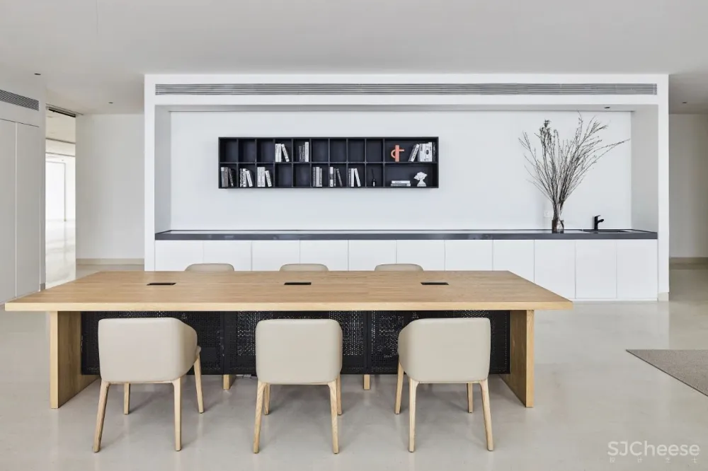 拾一设计:360°环绕式空间,营造简约的未来质感