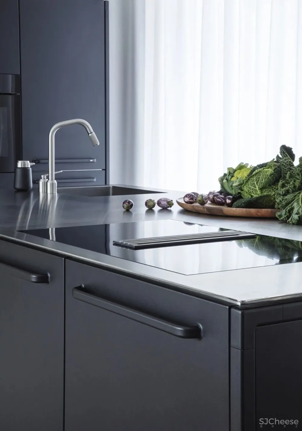 他与BIG联手操刀顶级米其林三星餐厅 NOMA 2.0,做最有气质的北欧设计!