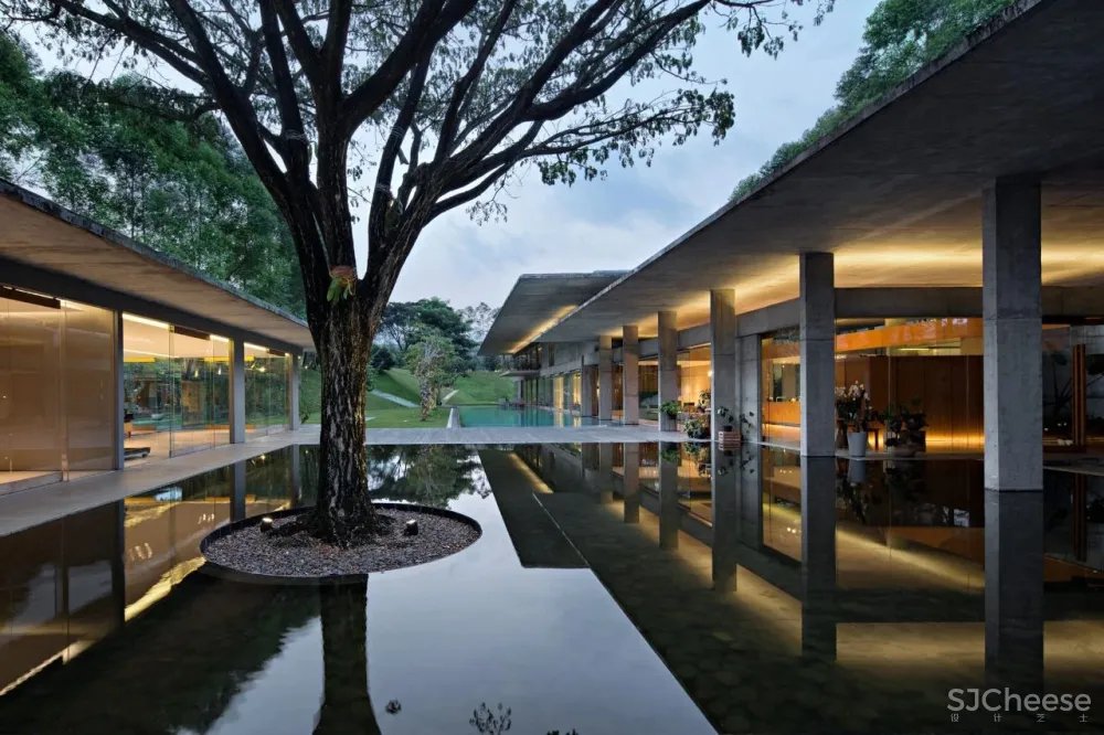 我在印度尼西亚万隆的安德鲁·马丁(Andra MATIN)