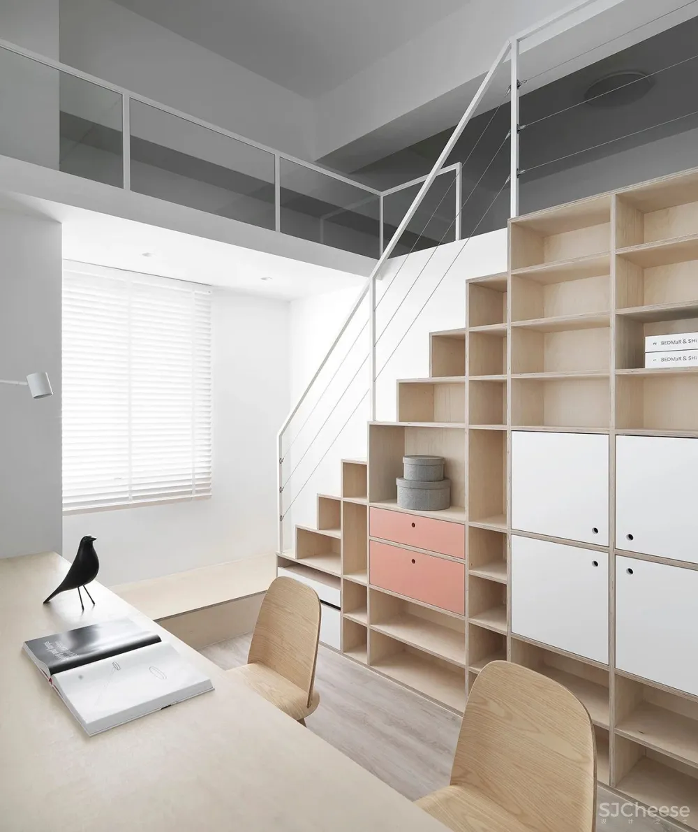 148㎡住一家四口,纯白墙面 桦木层板,打造自然无拘的家