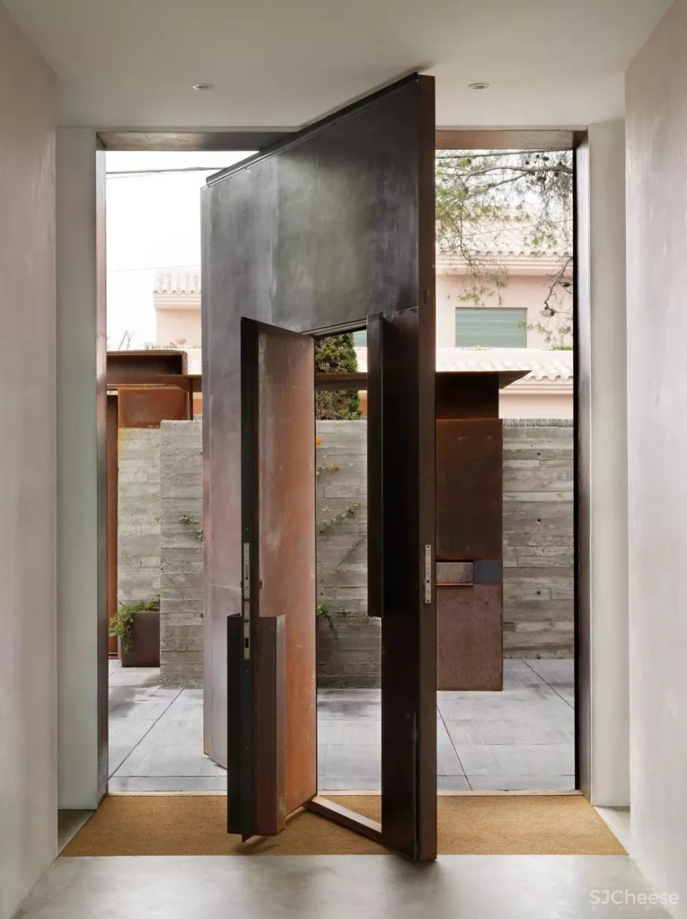 他设计的10栋别墅,每一个都“机关算尽”太酷了!