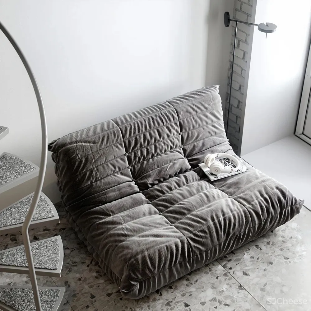 占地25.6,“绝处求生”的小空间如此晶莹剔透,让人时时想要把玩