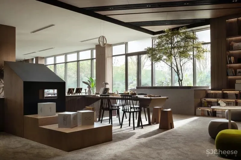 创新的设计就该打破常规,2020 年的售楼处都这样设计了