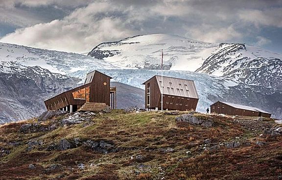 “冰川来客”的福音！五边形倾斜小木屋抵御极端气候，成为徒步旅行者的温暖避风港