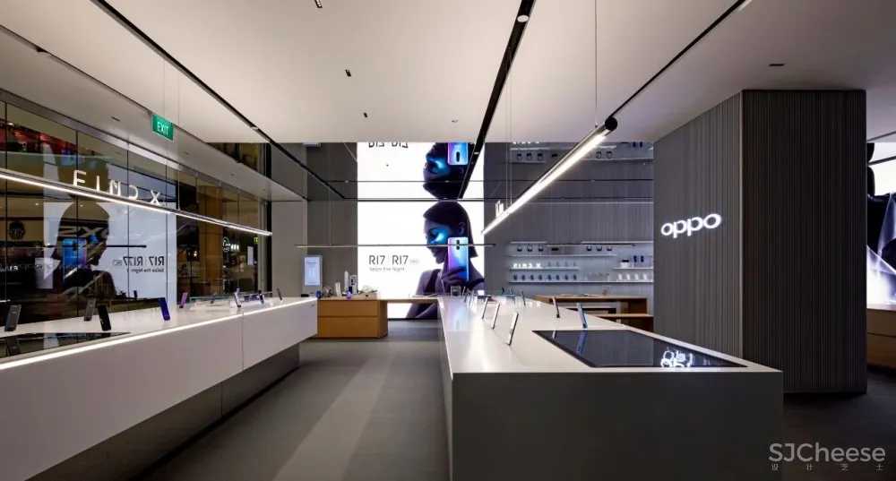 DOMANI 东仓:北京 OPPO 超级旗舰店 · 自然发生