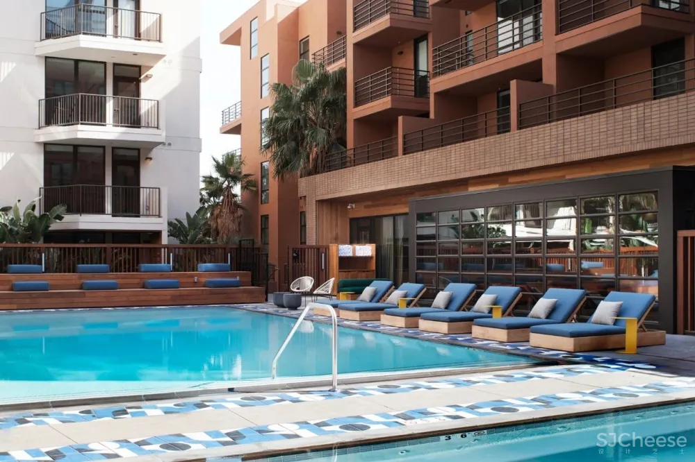 Commune色彩诱惑 大气优雅