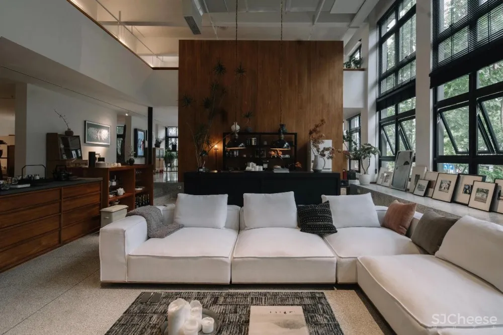 利物因：是酷到没边儿的家具馆，更是爱与自由的据点