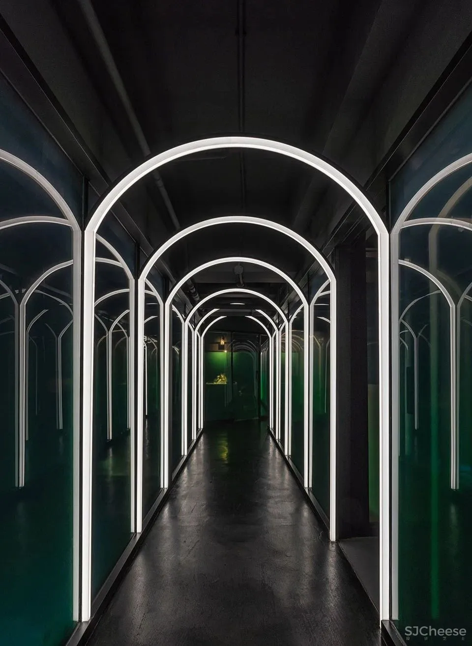 醉东餐厅 上海博纵建筑工程咨询有限公司