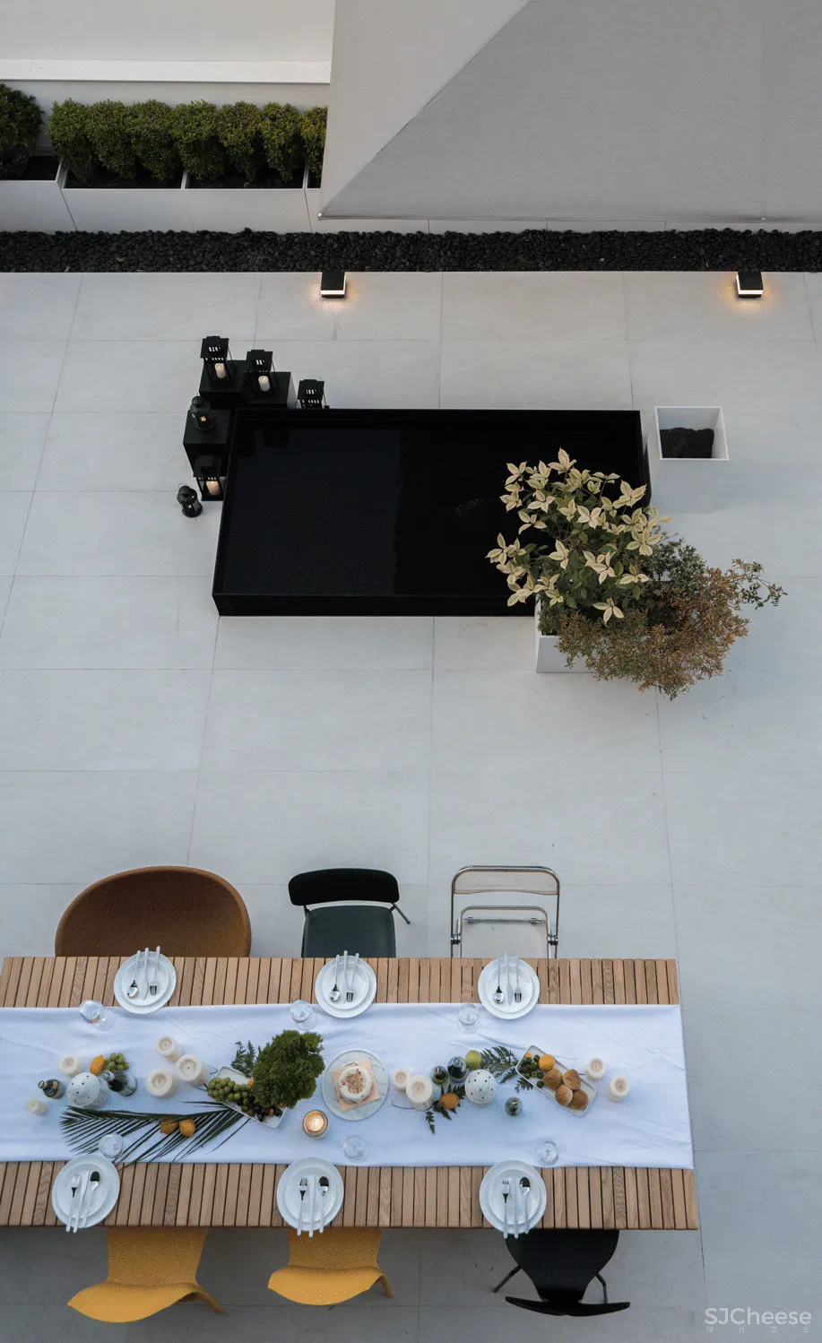 FF STUDIO:红墙之下,“度假式”办公空间