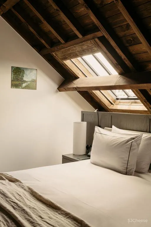 比利时修道院改造的August酒店-古典主义与现代元素的碰撞!