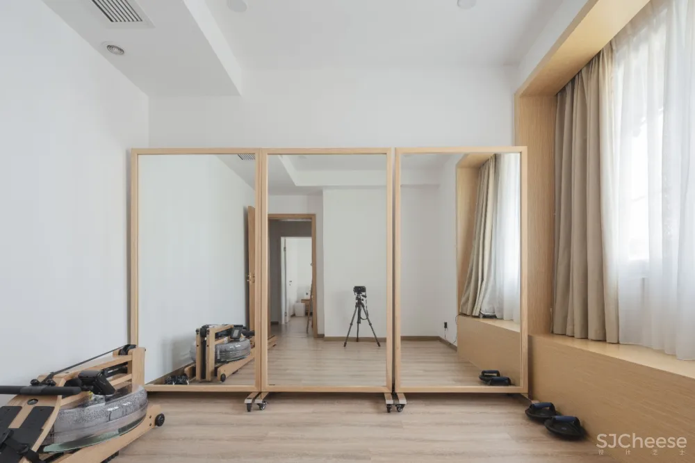 初一 | 超大露台+独立舞蹈室,最舒适的原木风别墅