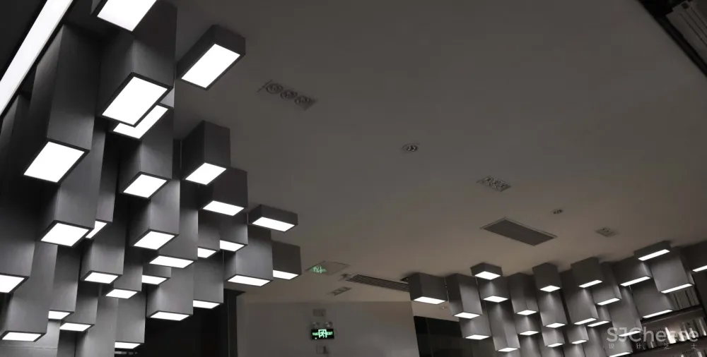 米节设计丨萃茶师南宁华城都市广场店