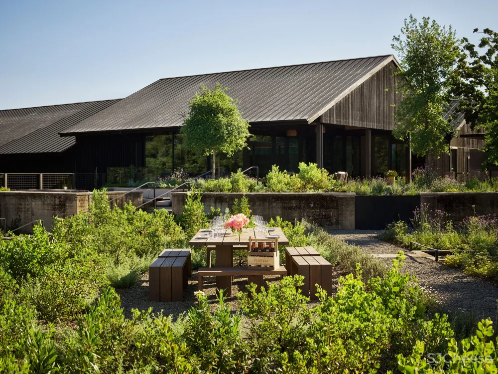 首发 | 加州的花卉酒庄以优雅的氛围拥抱大自然