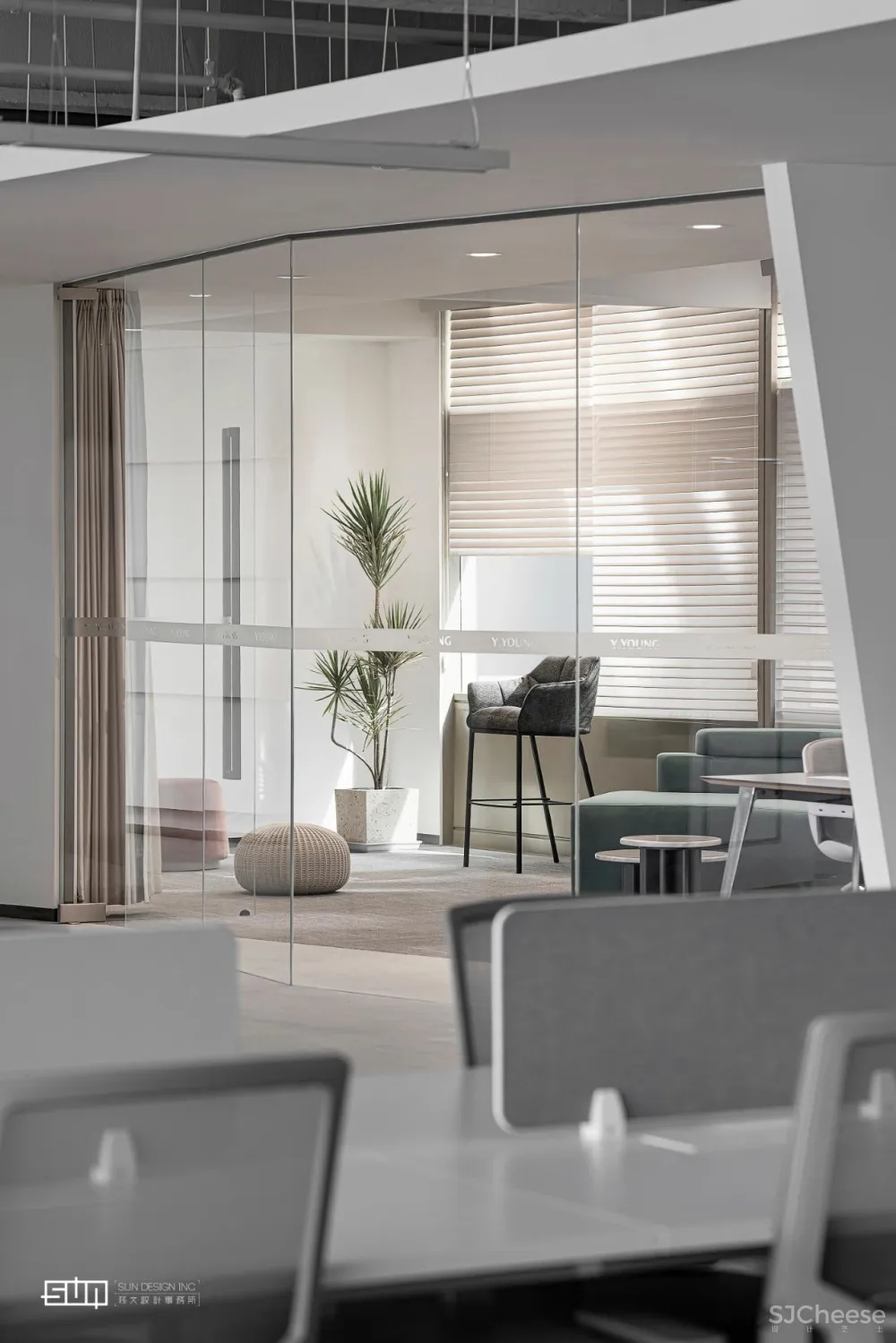 攸妍 x S.U.N丨新媒体模式下办公空间的更迭与探索
