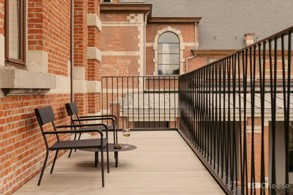 比利时修道院改造的August酒店-古典主义与现代元素的碰撞!