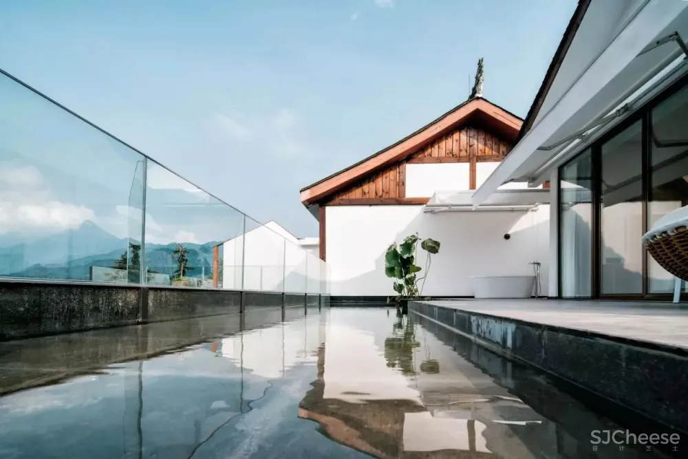 被《青春环游记2》中的这家民宿惊艳到了,位于小众都江堰,400+就睡到范丞丞同款