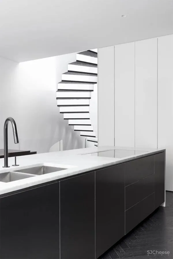 有色彩洁癖的设计师，设计的家居是什么样的？