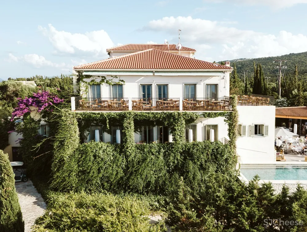 今夏希腊最受欢迎的酒店