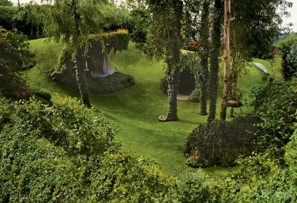 墨西哥发现原始洞穴屋？他将奇幻设想变成浪漫现实