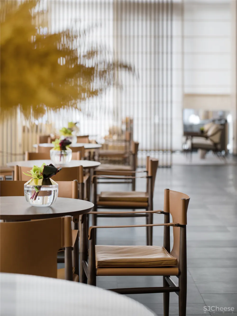 成都「天府上城」售楼中心,以山水重塑东方美学设计!