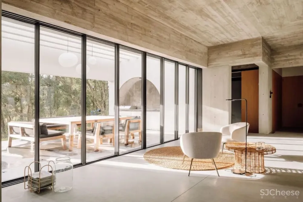 Atelier Rua 葡萄牙的简约风度假屋