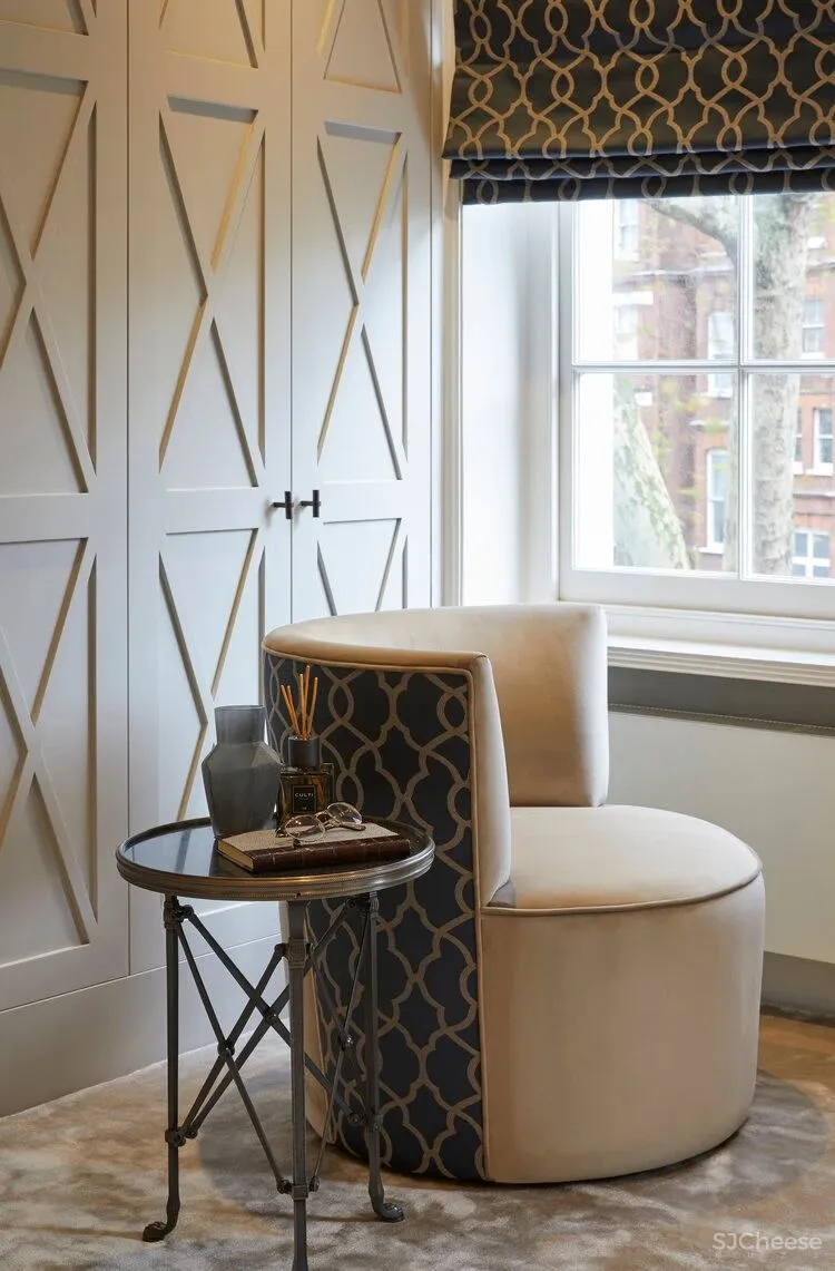 英式优雅格调，演绎个性化潮流内饰