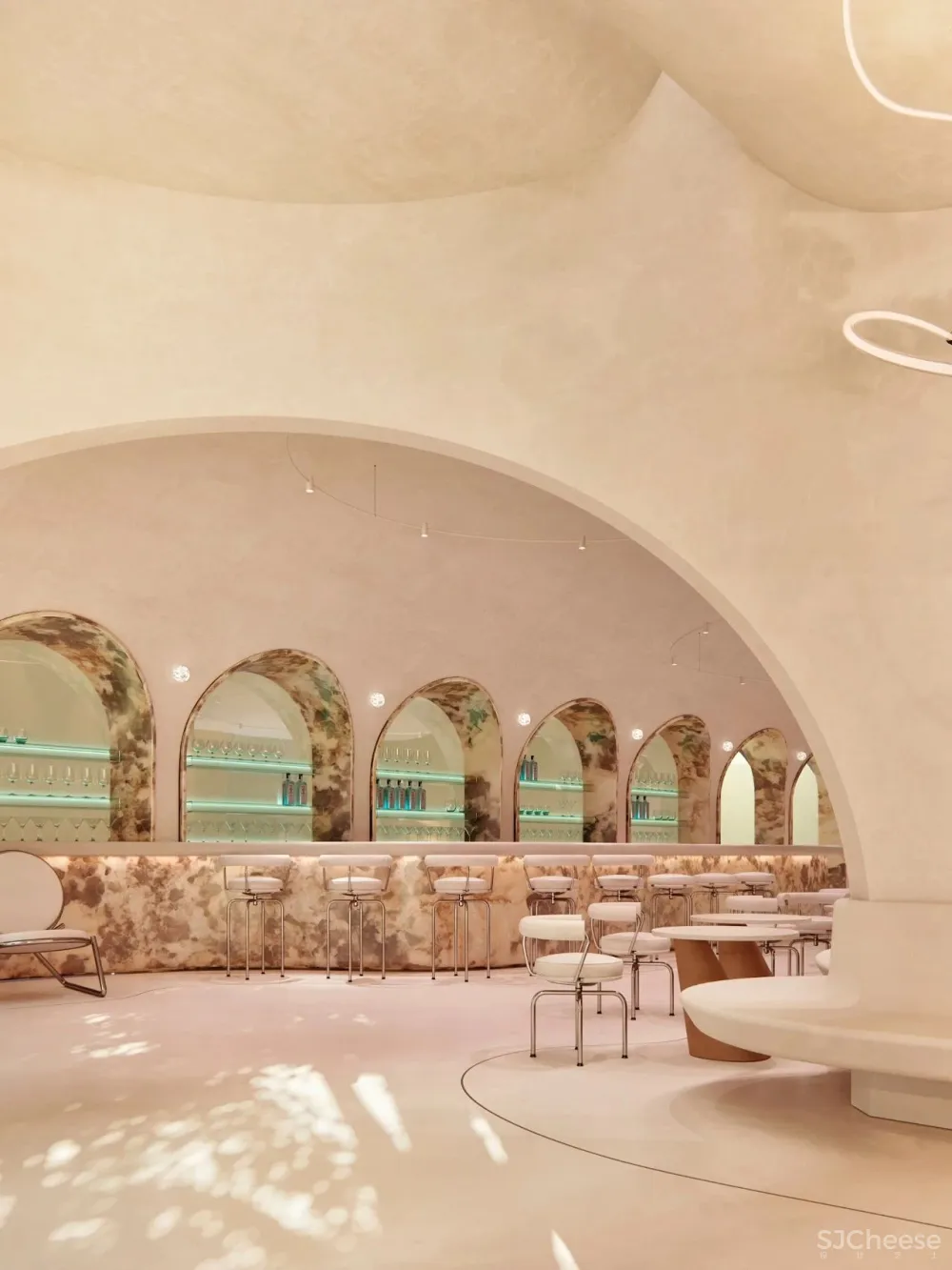 Konstantin Sharlykov新作丨舒适惬意、怡然自得的“甜蜜”之旅